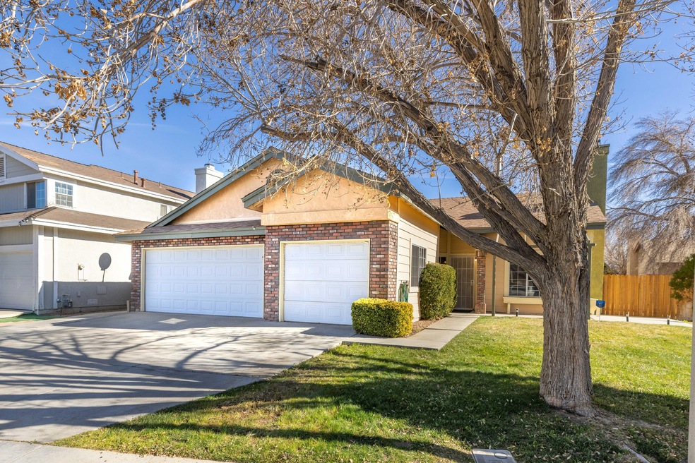 43618 Easy St-4