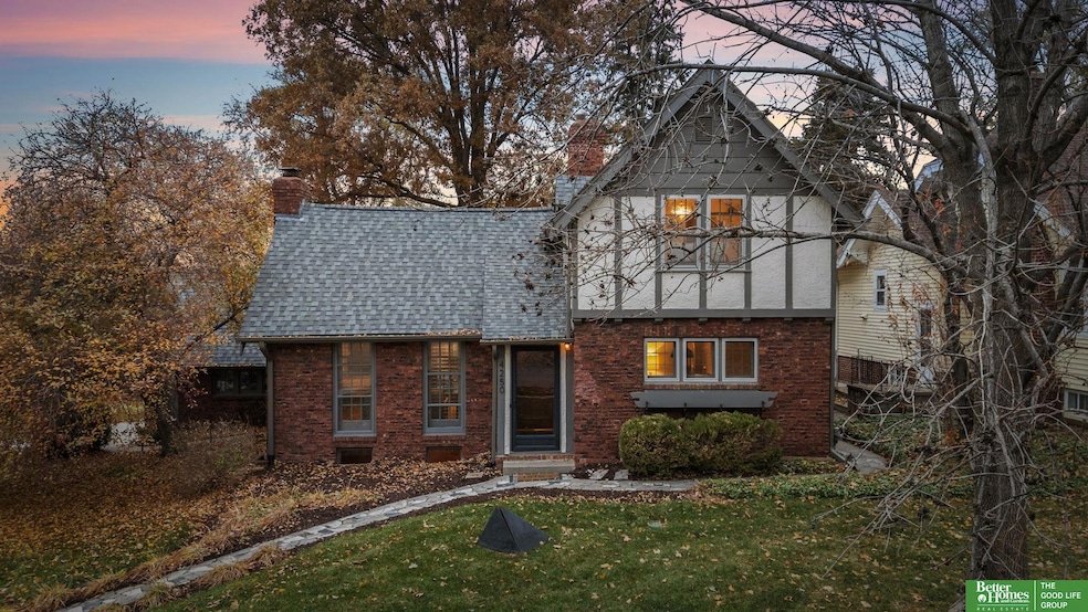 4250 William St, Omaha, NE 68105 - photo 1