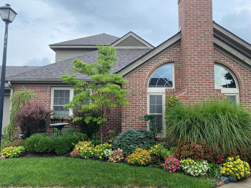 985-VillageBrookWay-40
