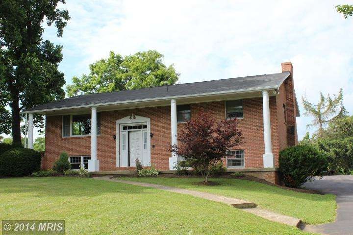 1979 Runnymeade Rd, Bunker Hill, WV 25413 - photo 1