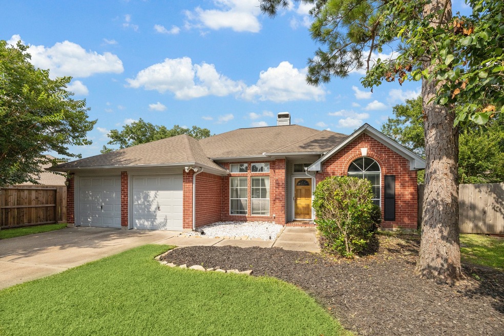 8318 E Copper Lakes Dr, Houston, TX 77095 - photo 1