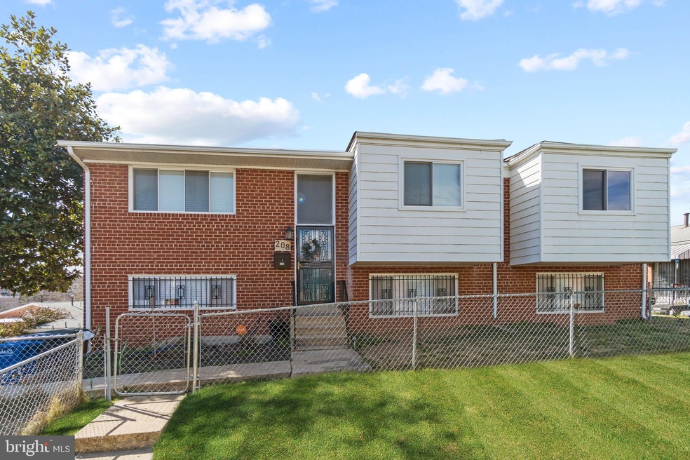 208 45th St NE, Washington, DC 20019 - photo 1