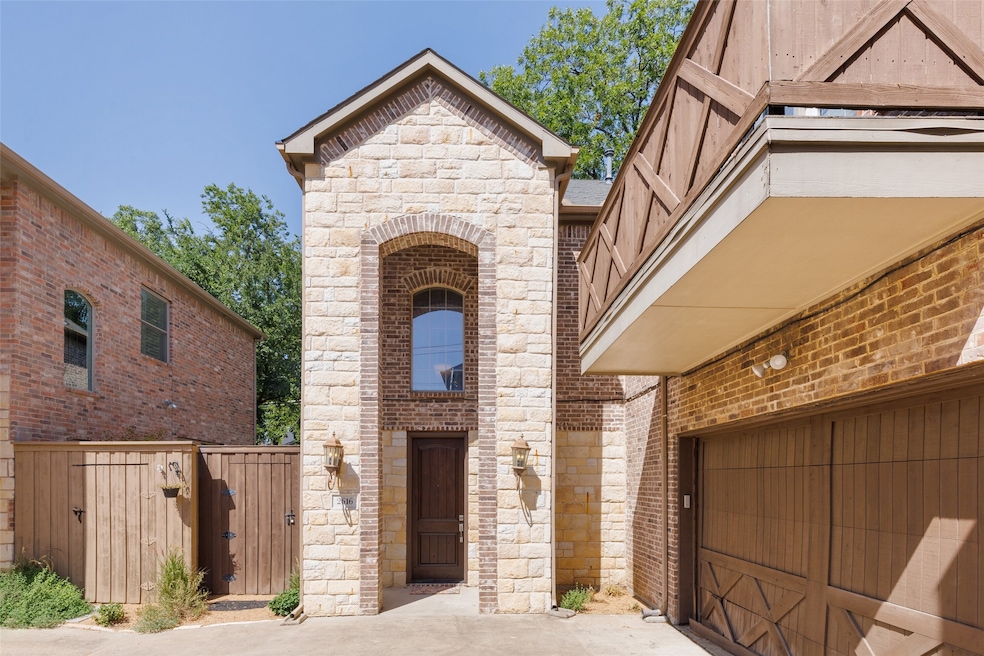 2616 N Henderson Ave, Dallas, TX 75206 - photo 1