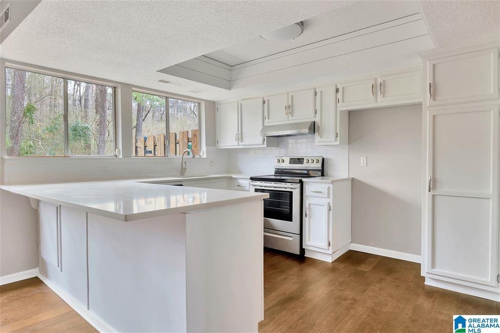 Gorgeous updated Kitchen. New paint, appliances an