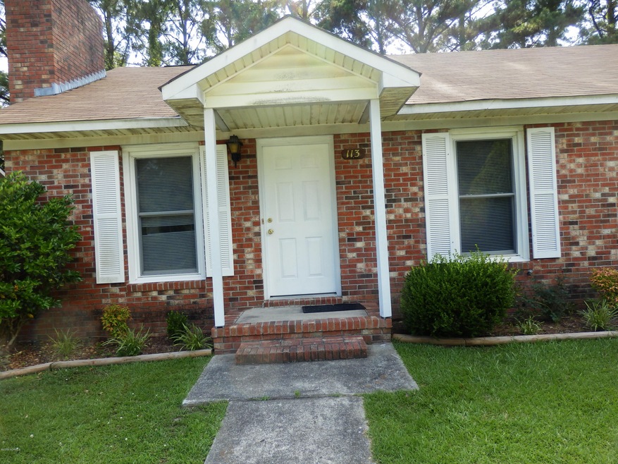 113 Windsor Ct, Jacksonville, NC 28546 - photo 1