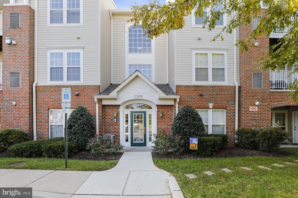 2509 Amber Orchard Ct W unit 202, Odenton, MD 21113 - photo 1