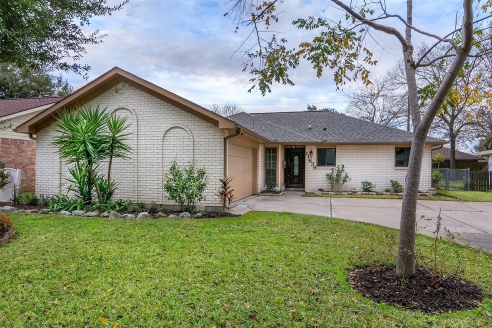 11639 Kirkmeadow Dr, Houston, TX 77089 - photo 1