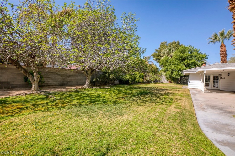 3663 S Rosecrest Cir, Las Vegas, NV 89121 - photo 1