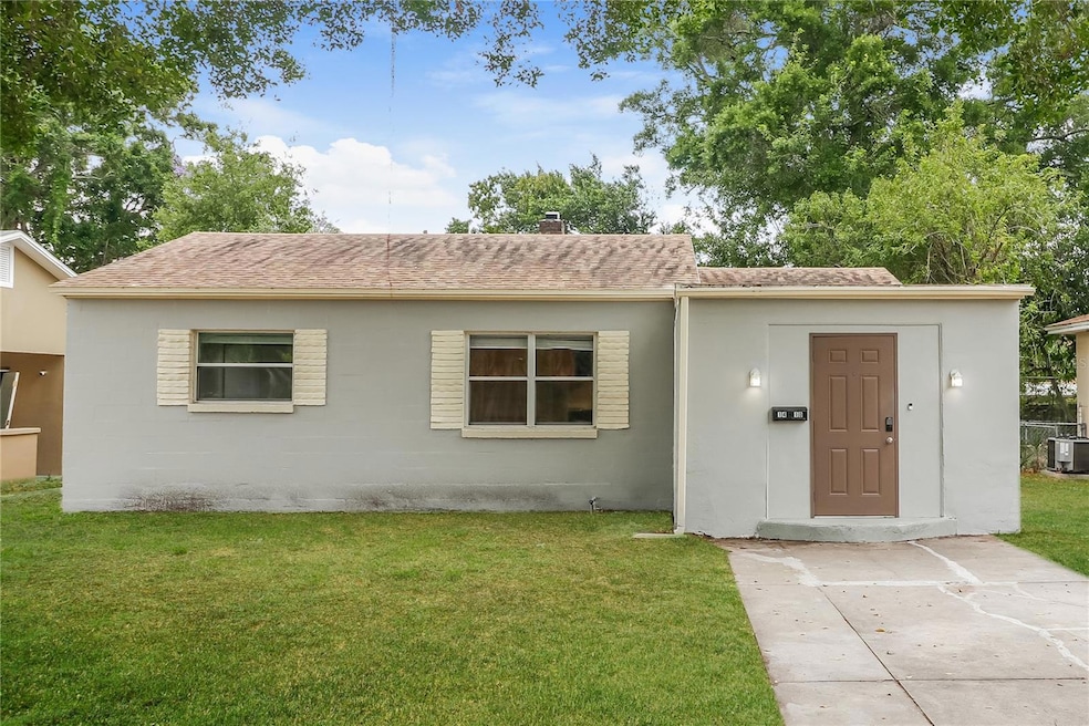 1410 26th Ave S, Saint Petersburg, FL 33705 - photo 1