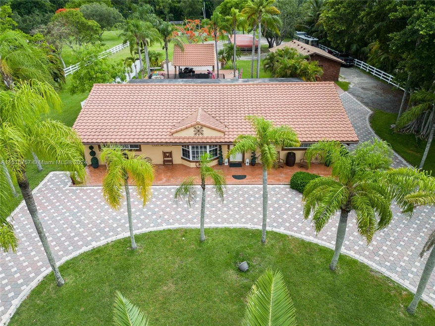 5621 SW 185th Way, Southwest Ranches, FL 33332 - photo 1