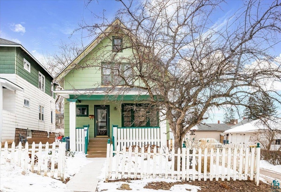 Bungalow featuring a porch