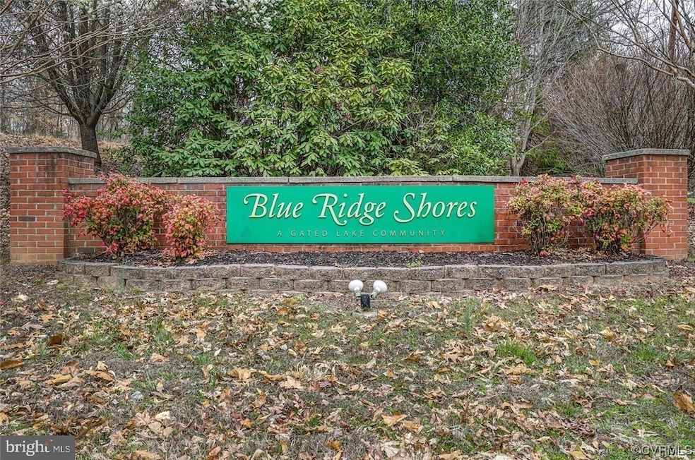 385 N Lakeshore Dr, Louisa, VA 23093 - photo 1