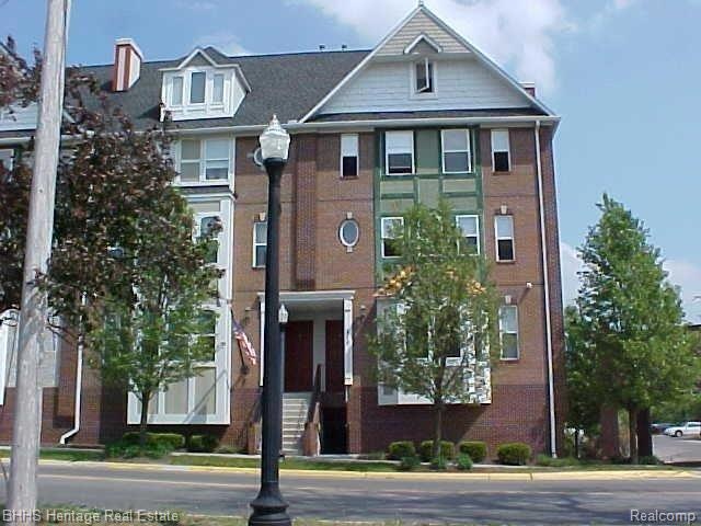 211 N. Michigan, Unit 2
