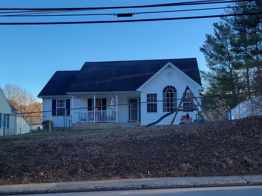 1520 Lyndhurst Rd, Waynesboro, VA 22980 - photo 1