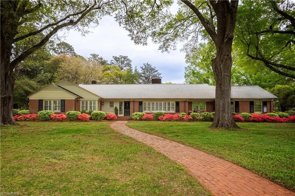 Pending $568,000 • Co-Listing Agent