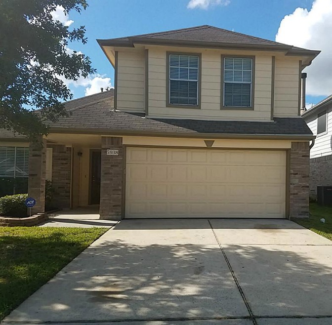 5938 Sattler Park Dr, Houston, TX 77086 - photo 1