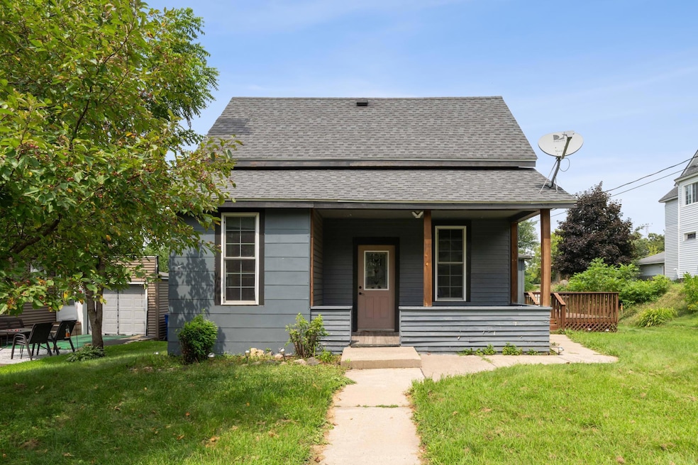 407 3rd Ave E, Osceola, WI 54020 - photo 1