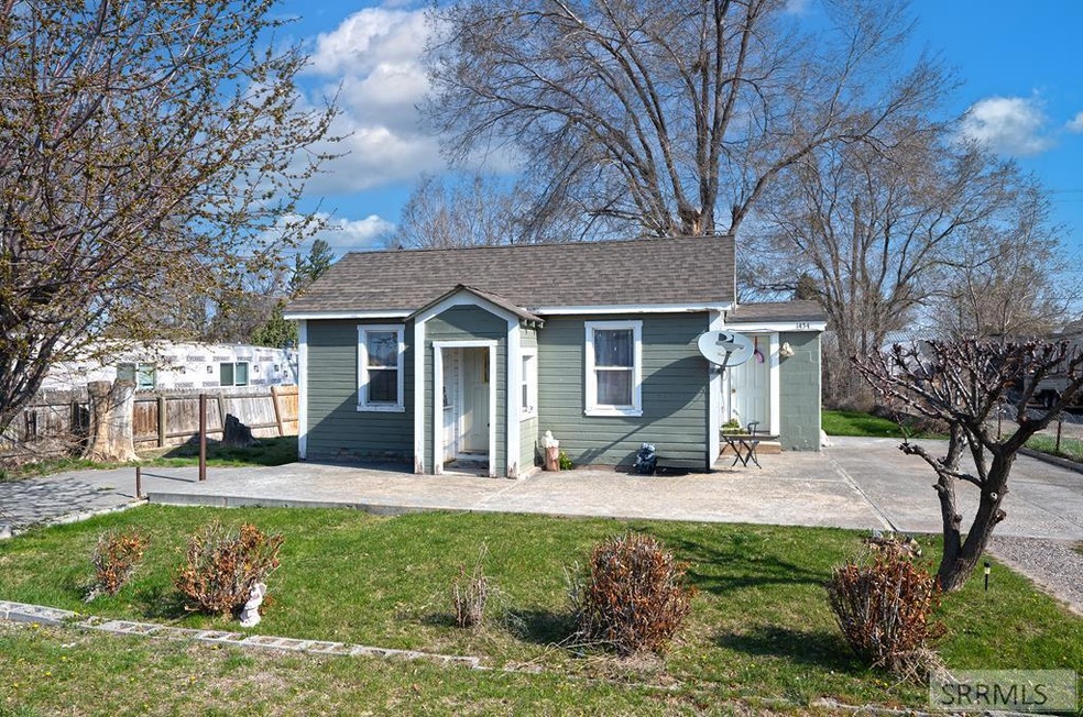 Sold • Co-Listing Agent