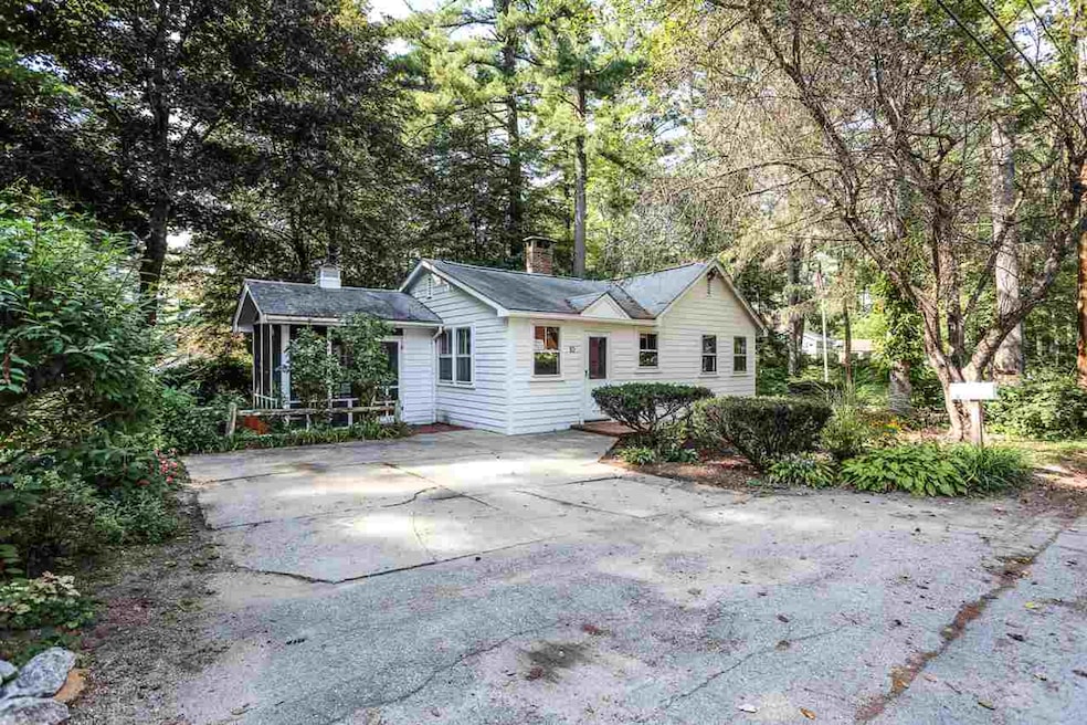 10 Shore Dr, Merrimack, NH 03054 - photo 1