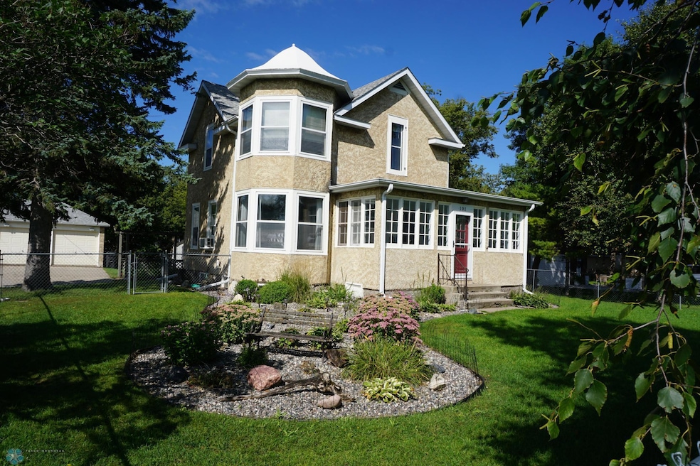 101 5th St NW, Barnesville, MN 56514 - photo 1