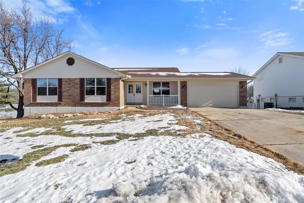 760 Cedar Glen Dr, Weldon Spring, MO 63304 - photo 1