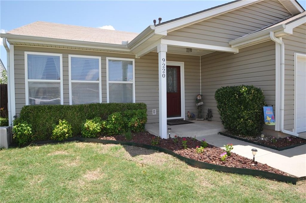 9220 Snowberry Dr, Oklahoma City, OK 73165 - photo 1