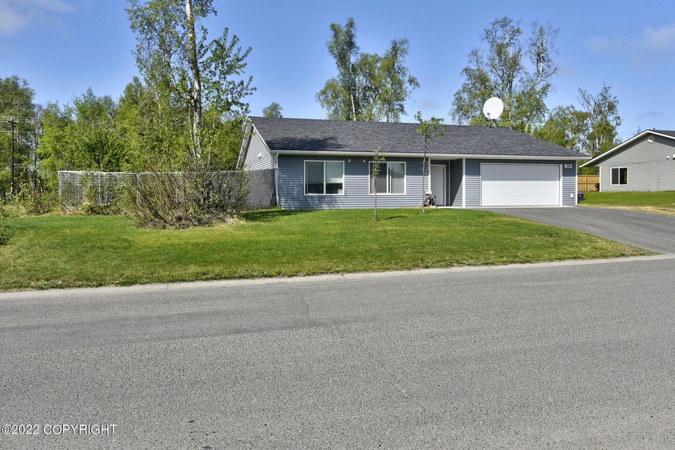 298 Geranium Corner lot