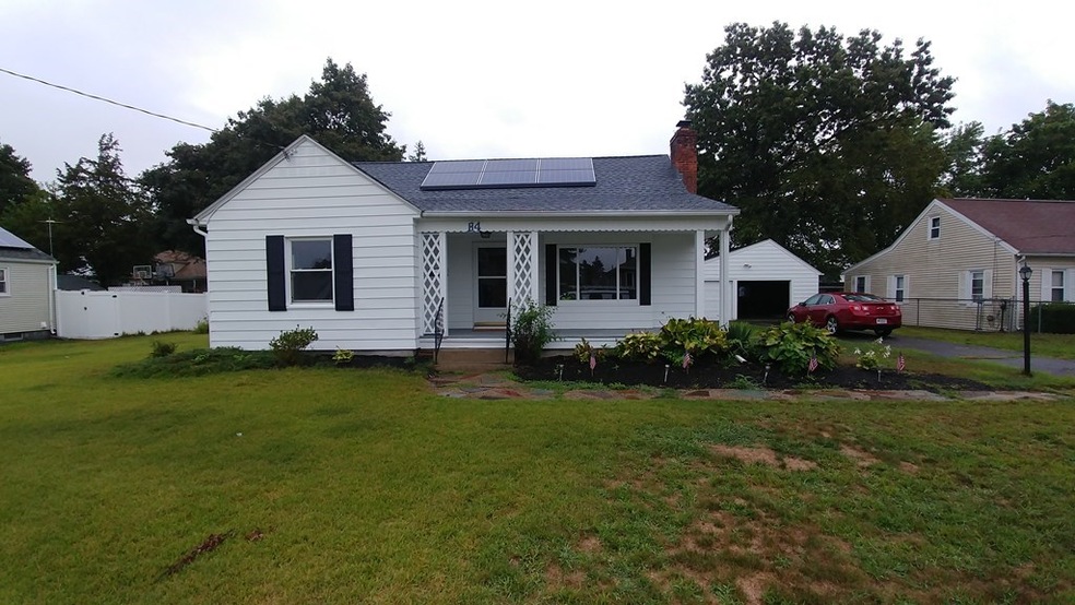 84 Yale St, Ludlow, MA 01056 - photo 1