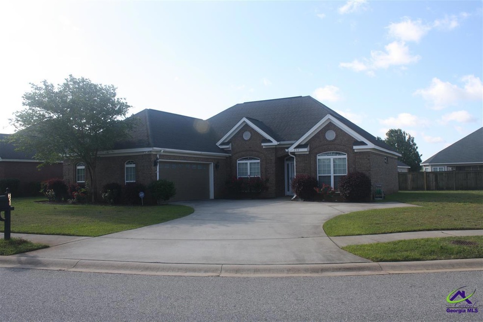 203 Manchester Ln, Byron, GA 31008 - photo 1