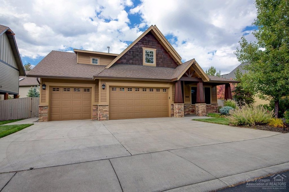 60941 Creekstone Loop, Bend, OR 97702 - photo 1