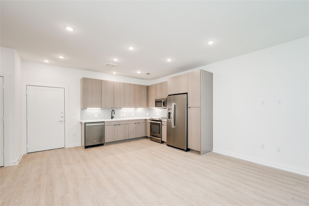 For Rent $1,450/month