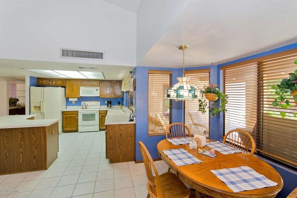 Eat-in Area of Kitchen