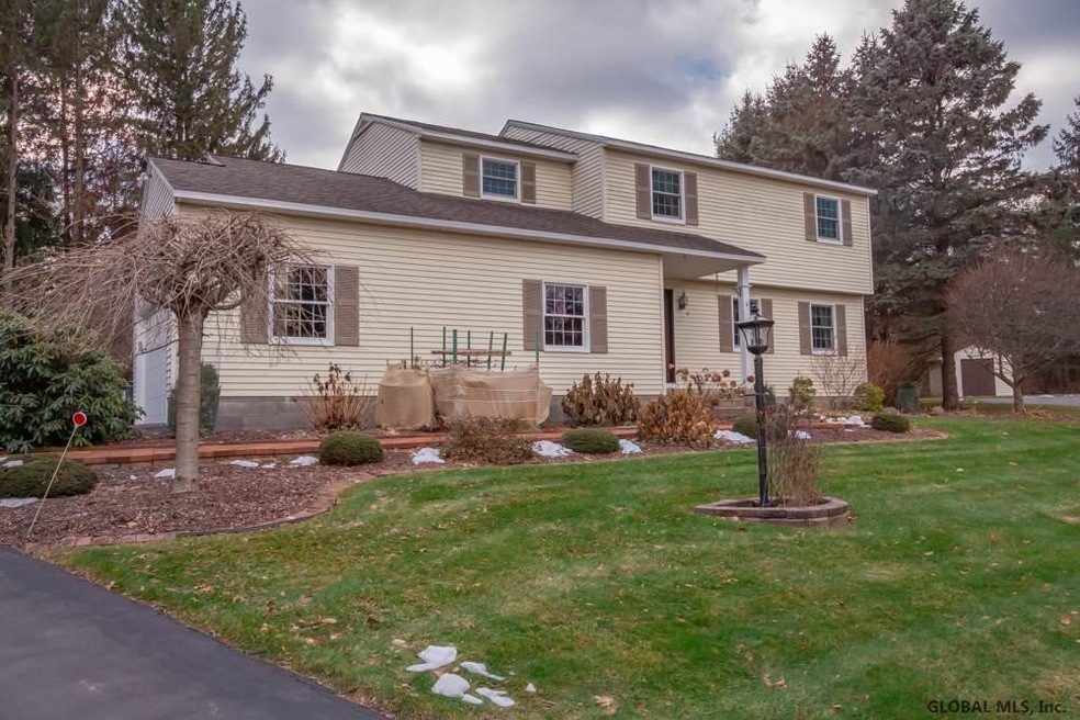 6 Olde Coach Rd, Schenectady, NY 12302 - photo 1