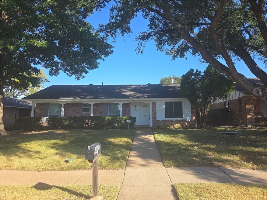 For Sale $319,000 • Co-Listing Agent