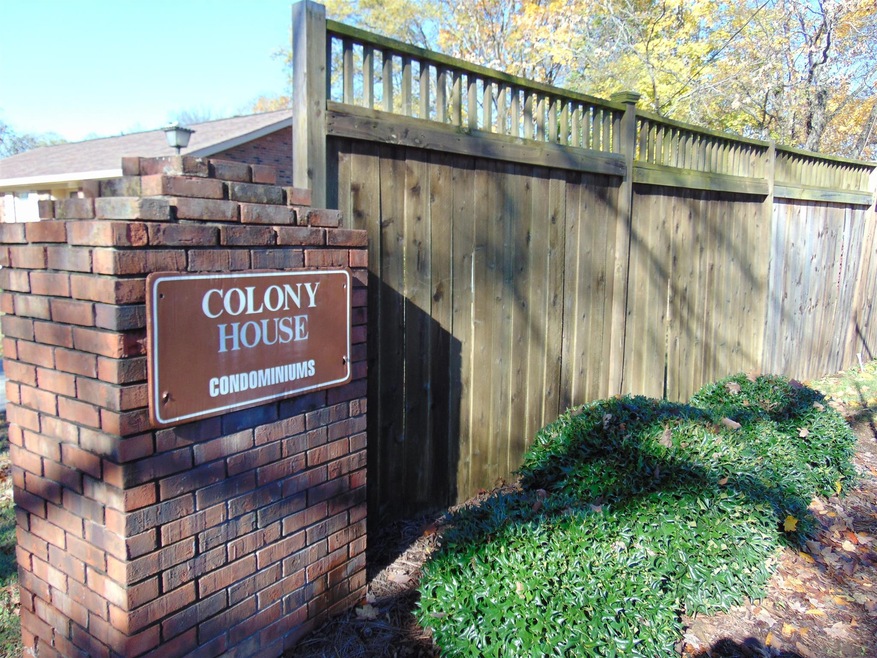 Colony Hose Condo A2 is only a short walking distance to downtown Historic Franklin