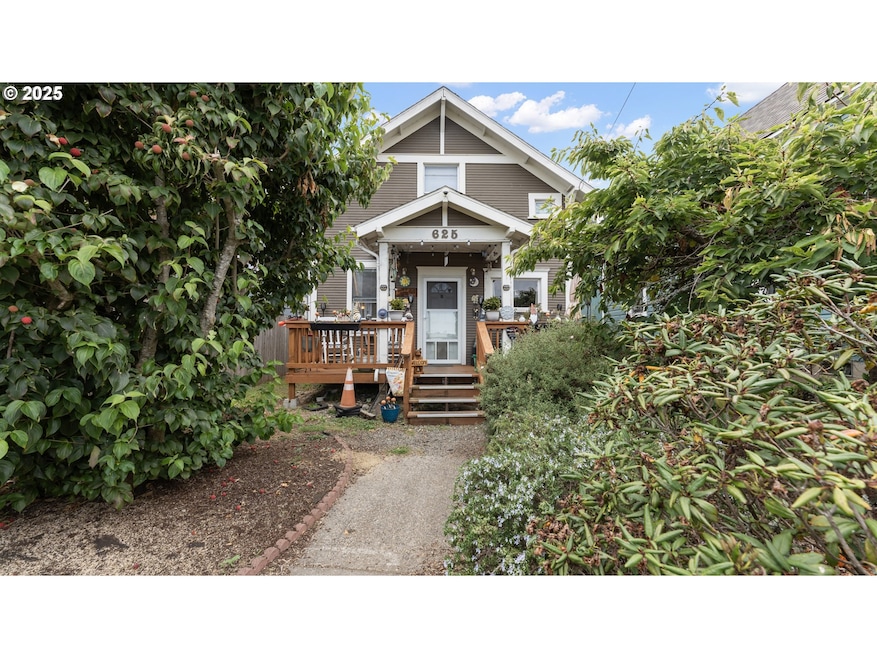 625 S 9th St, Coos Bay, OR 97420 - photo 1