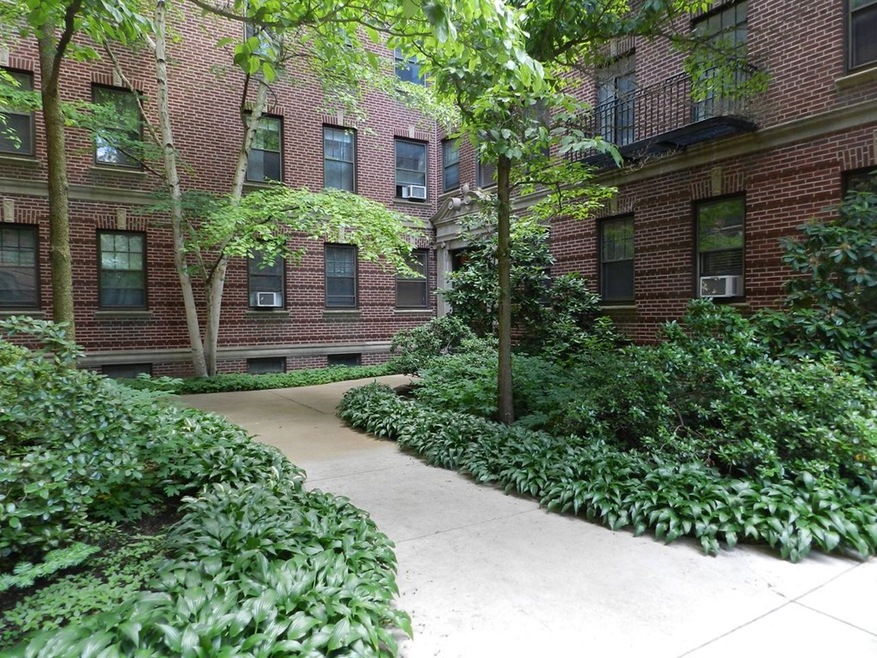 40 Linnaean St unit 2, Cambridge, MA 02138 - photo 1