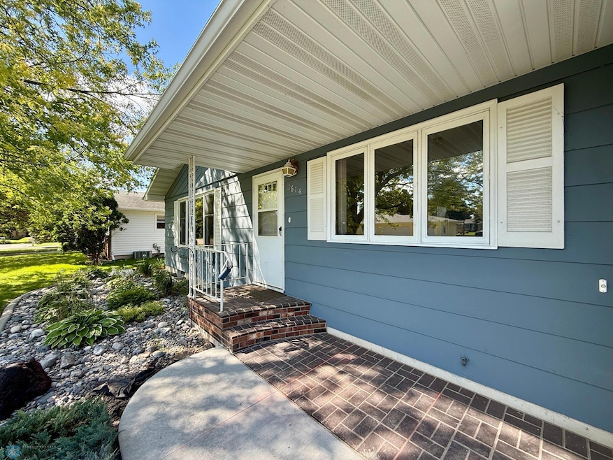 1614 27th Ave S, Moorhead, MN 56560 - photo 1