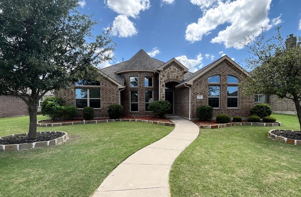 1705 Fair Oaks Ln, Royse City, TX 75189 - photo 1