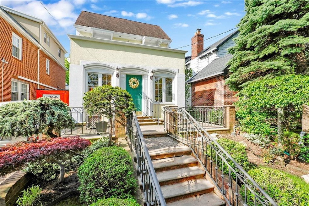 Sold $1,820,000 • Co-Listing Agent