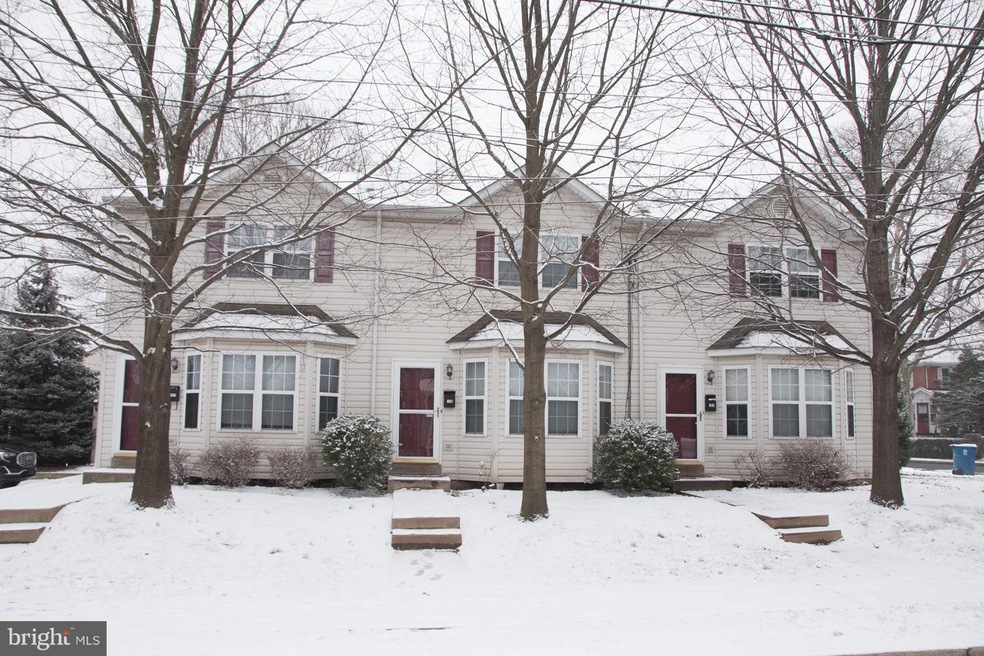 230 S Line St, Lansdale, PA 19446 - photo 1