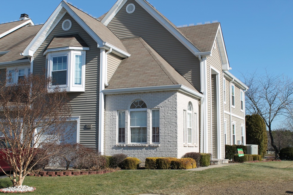 5207 Trotters Way unit 5207, Toms River, NJ 08755 - photo 1