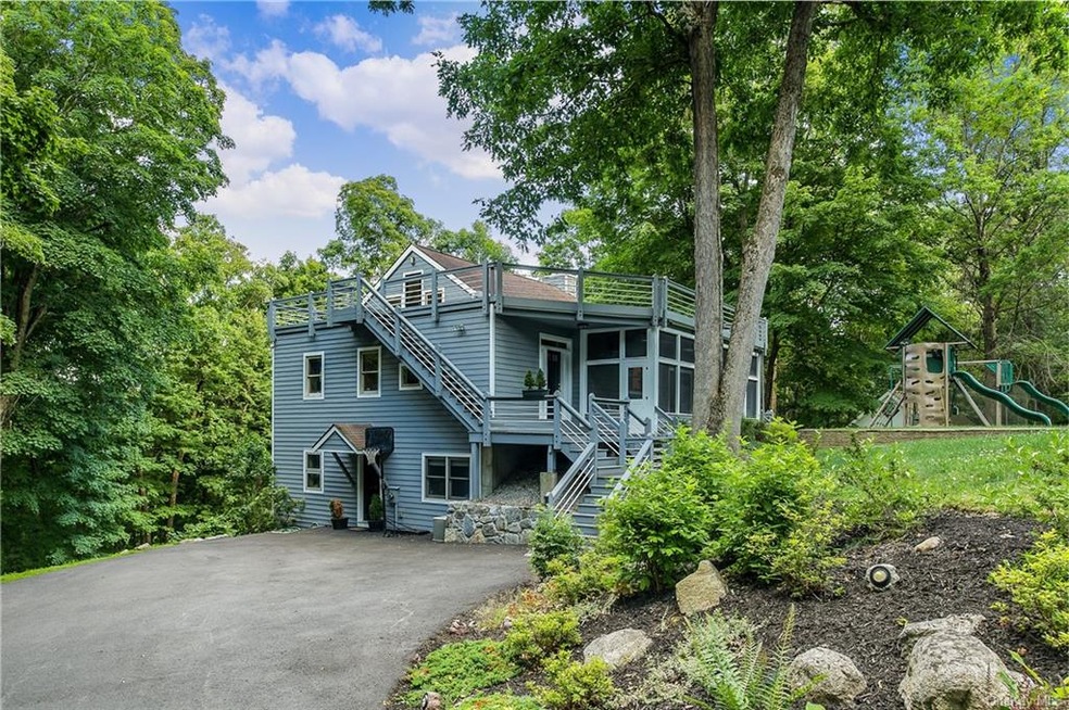 57 Stonegate Ct, Carmel, NY 10512 - photo 1