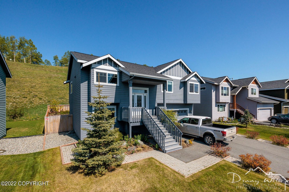 Exterior Front-20220527-4668