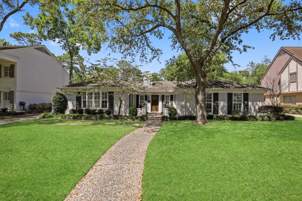 13402 Queensbury Ln, Houston, TX 77079 - photo 1