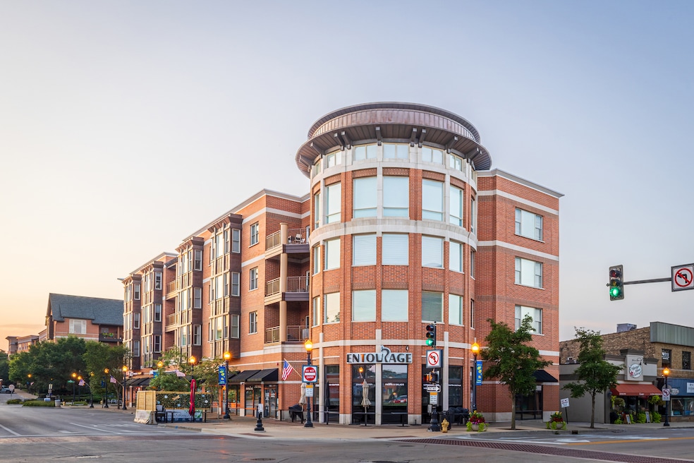 Acadia on the Green unit 203, Downers Grove, IL 60515 - photo 1