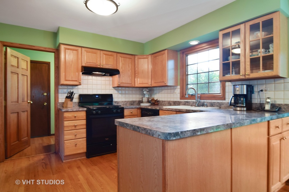 2 Juniper Rd, Rolling Meadows, IL 60008 - photo 1