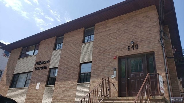 640 Fairview Ave unit 2, Fairview, NJ 07022 - photo 1