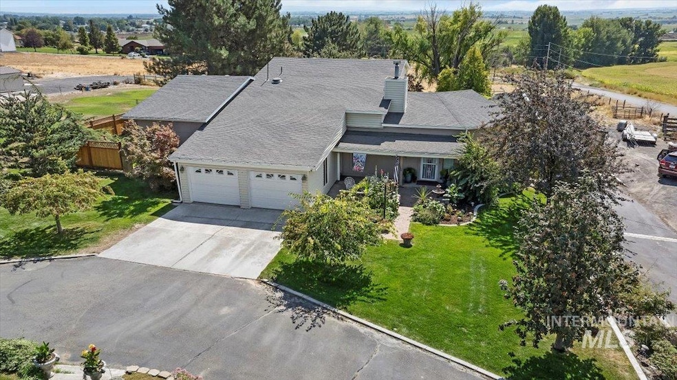 147 W 400 S, Jerome, ID 83338 - photo 1