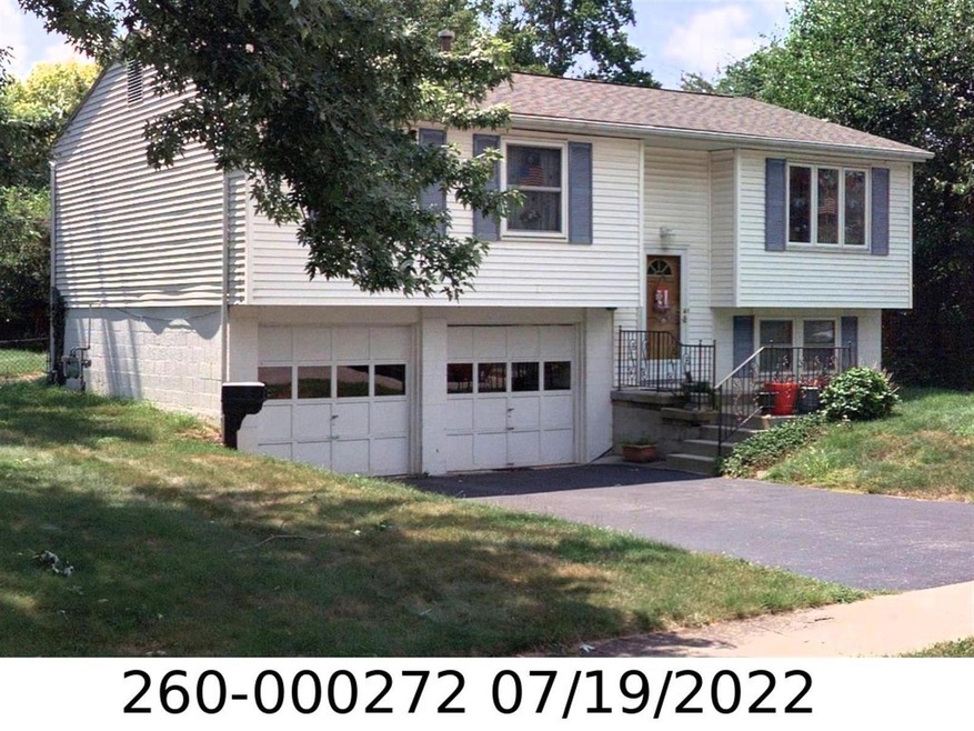 2933 Fleet Rd, Columbus, OH 43232 - photo 1